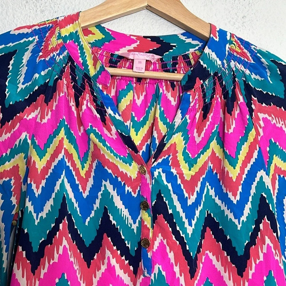 Lilly Pulitzer Elsa Silk Colorful Long Sleeve 1/4 Button Top Womens Size XSmall - Picture 3 of 11